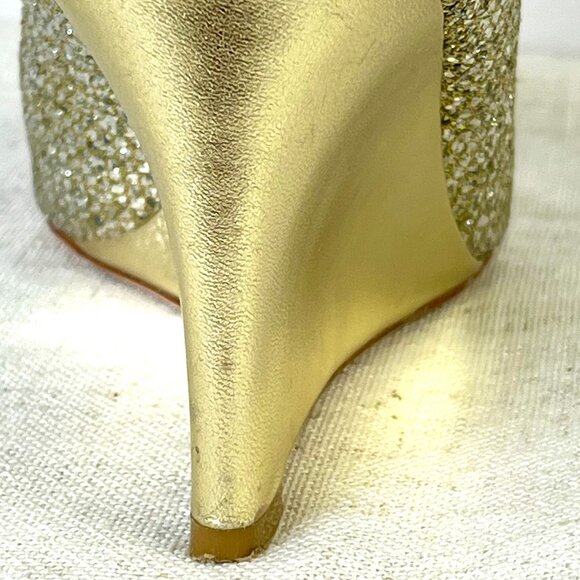 Badgley Mischka Gold Glitter Wedge Heels Size 7 1/2 - Picture 10 of 16